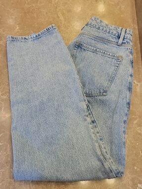 *Good American Women's Relaxed Jeans - Light Blue Wash, 24/00